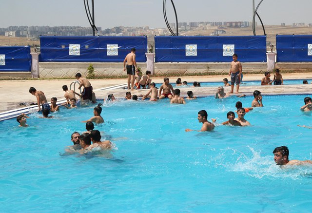Haliliye Belediyesinden Vatandaşlara Ücretsiz Havuz