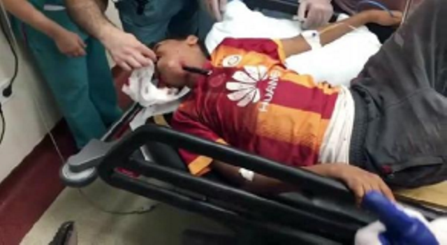 Boğazına Demir Çubuk Saplanan Çocuk Ağır Yaralandı