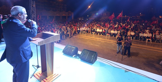 Başkan Demirkoldan, Meydanı Dolduran Binlere Teşekkür 