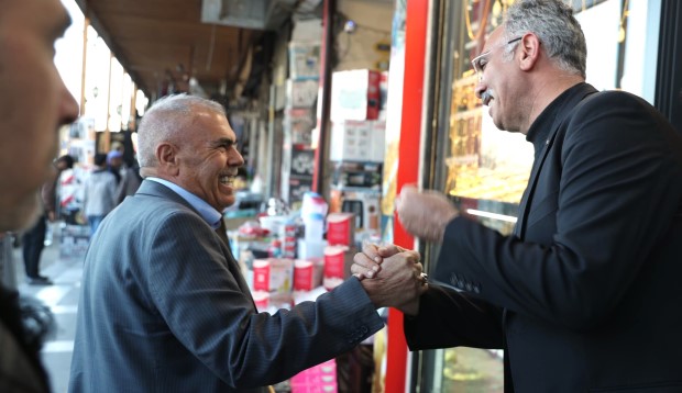 HARRAN ÜNİVERSİTESİNDE HASTANINI KARNINDAN 5 KİLOLUK BÖBREK TÜMÖRÜ ÇIKARILDI