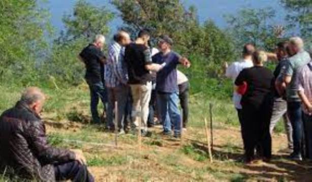 MEZARLIK YERİ İÇİN KAVGA ÇIKTI...