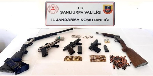ŞANLIURFA’DA RUHSATSIZ SİLAH OPERASYONU: 10 KİŞİ GÖZALTINA ALINDI