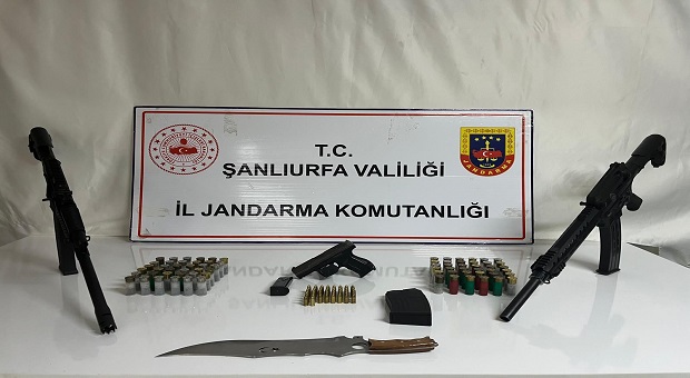 ŞANLIURFA'DA RUHSATSIZ SİLAH OPERASYONU: 5 ŞÜPHELİ GÖZALTINDA