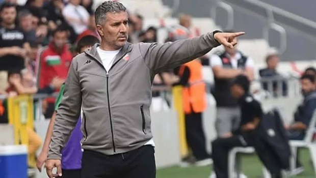 ŞANLIURFASPOR’DA YENİ TEKNİK DİREKTÖRÜNE KAVUŞTU 
 