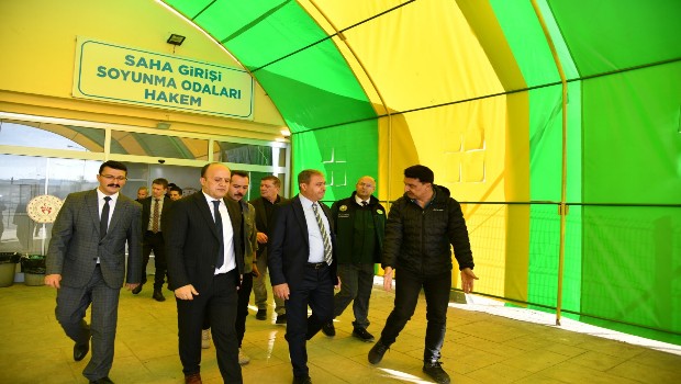 VALİ ŞILDAK, 11 NİSAN STADYUMU'NDAKİ ÇALIŞMALARI İNCELEDİ