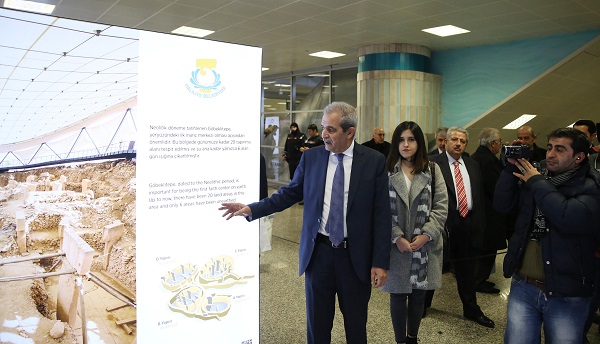 BAŞKAN DEMİRKOL, GÖBEKLİTEPEYI MEGA ŞEHİRDE TANITIYOR 