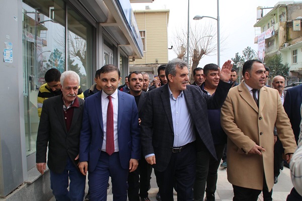 BAŞKAN ADAYI BEYAZGÜLE SURUÇTA BÜYÜK COŞKU