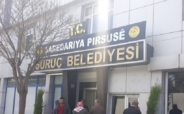 HDP'LI SURUÇ BELEDİYESİNDE İŞÇİ ÇIKIŞLARI SÜRÜYOR