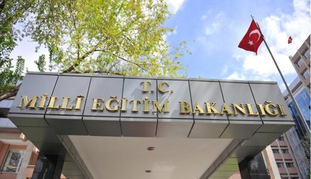 Okulda öpüşme davasında MEB, Erkek öğrenciye 1 milyon 700 bin TL tazminat ödeyecek