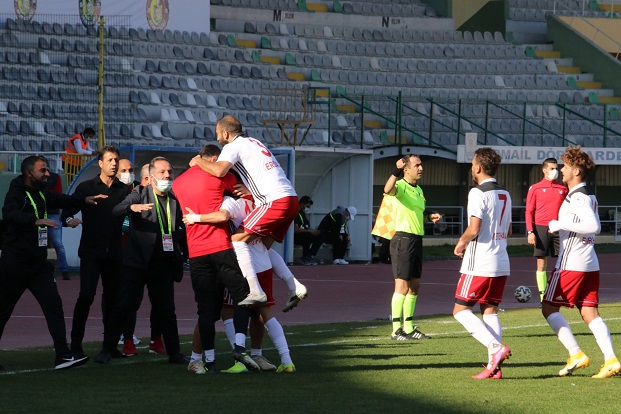 KARAKÖPRÜ BELEDİYESPOR'DAN DÖRT DÖRTLÜK GALİBİYET 