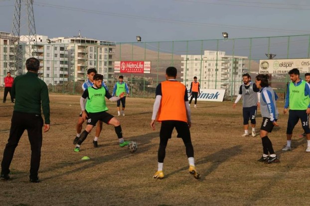 ŞANLIURFASPOR KAHRAMANMARAŞ HAZIRLIKLARINA BAŞLADI