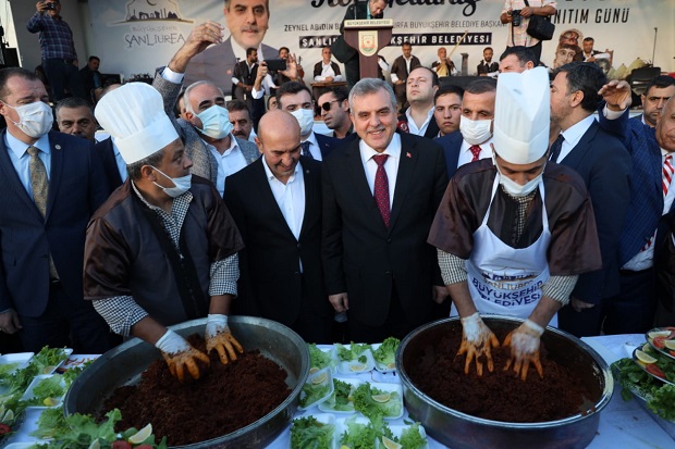 İZMİRDE ŞANLIURFA TANITIM GÜNLERİ COŞKUSU