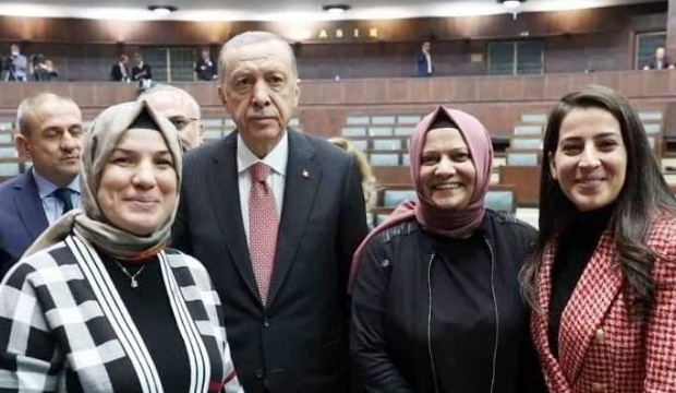 CUMHURBAŞKANI ERDOĞAN ÜÇ İLÇE BAŞKANINI TEBRİK ETTİ 