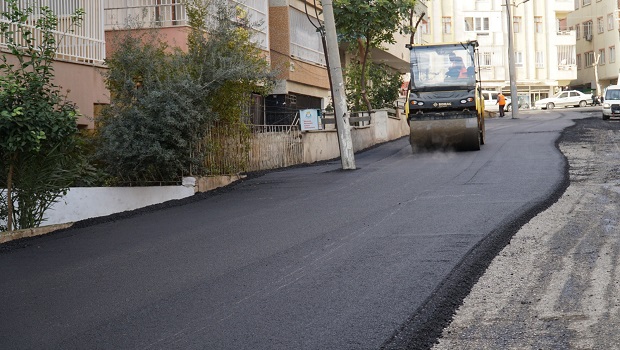 HALİLİYE BELEDİYESİ SICAK ASFALT ÇALIŞMALARI SON AŞAMAYA GELDİ