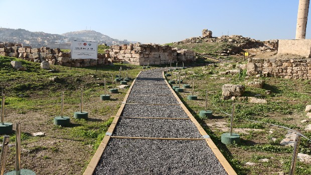 URFA KALESİNE ZİYARETÇİLER İÇİN YÜRÜYÜŞ YOLU YAPILDI