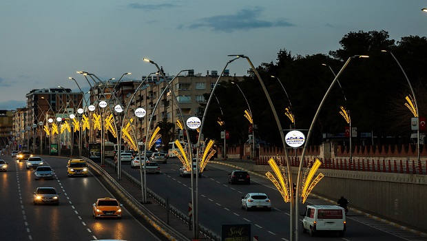 BÜYÜKŞEHİR’DEN KENT ESTETİĞİNE MODERN DOKUNUŞ