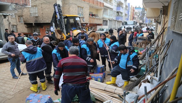 EYYÜBİYE’DE SEL'İN AÇTIĞI YARALAR SARILMAYA BAŞLANDI 