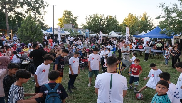 BİRECİK’TE GENÇLİK FESTİVALİ