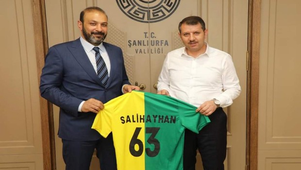 VALİ AYHAN'DAN ŞANLIURFASPOR'A TAM DESTEK 