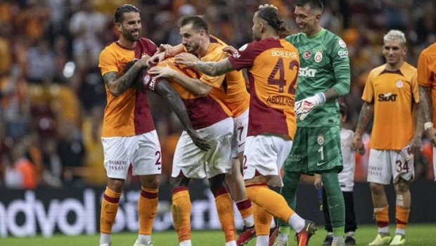 GALATASARAY'IN İLK ONBİRİ AÇIKLANDI 