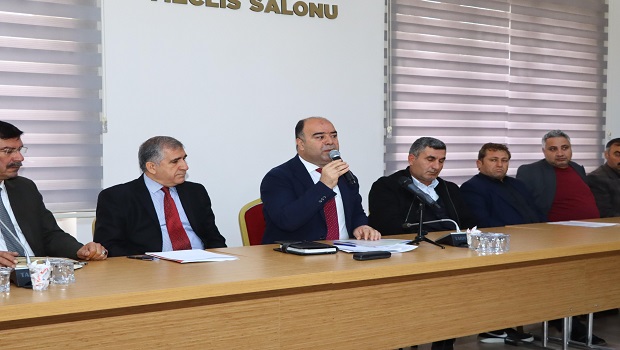 BAŞKAN NİHAT ÇİFTÇİ MAHALLE MUHTARLARIYLA BULUŞTU