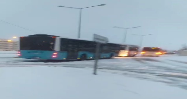 UYARILARA RAĞMEN ÖNLEM ALINMADI: ŞANLIURFA’DA ULAŞIM FELÇ OLDU