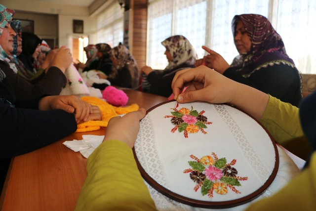 Büyükşehir'in Kurslarına Yoğun Katılım