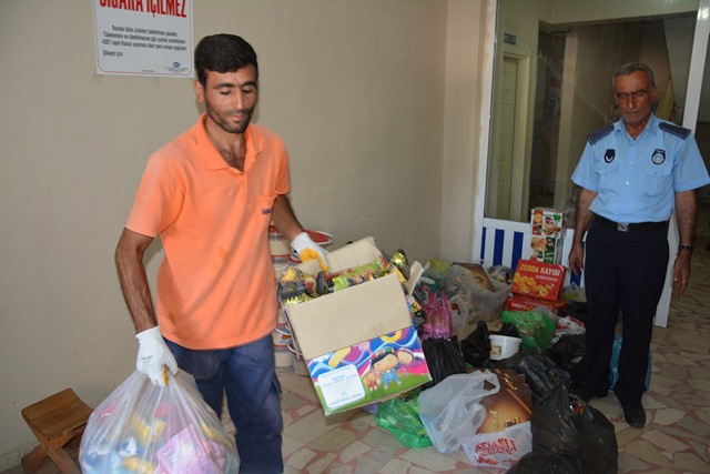 Siverek'te Zabıta Ekipleri Tonlarca Gıda Maddesini İmha Etti