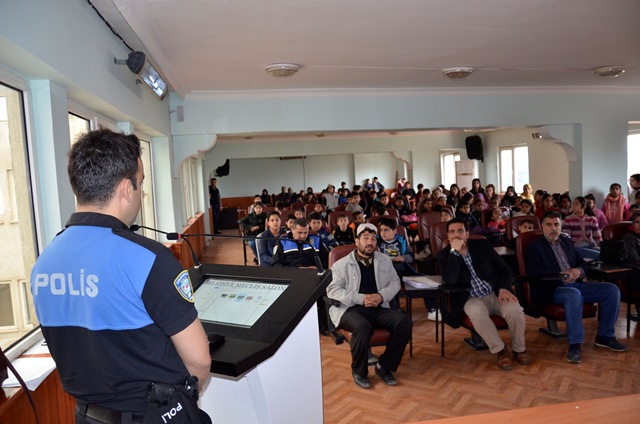 Siverekte Bilgi Evi Öğrencilerine Seminer