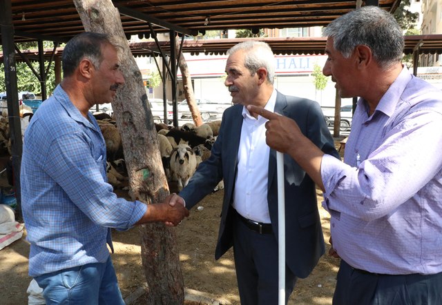 Başkan Demirkol, Vatandaşlarla Bayramlaştı