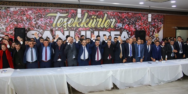 AK BAŞKANLAR SEVENLERİNİN AKININA UĞRADI