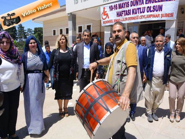 Başkan Atilla, Engelli Vatandaşlarla Halay Çekti