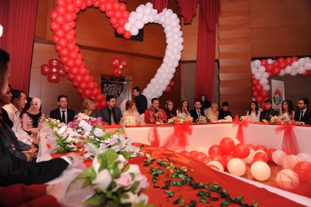 Başkan Baydilliden Sevgililer Günü Nikahı