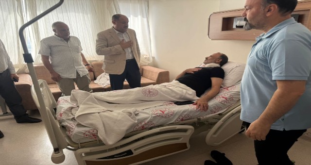 BAŞKAN GÜLPINAR'DAN YARALILARA GEÇMİŞ OLSUN ZİYARETİ