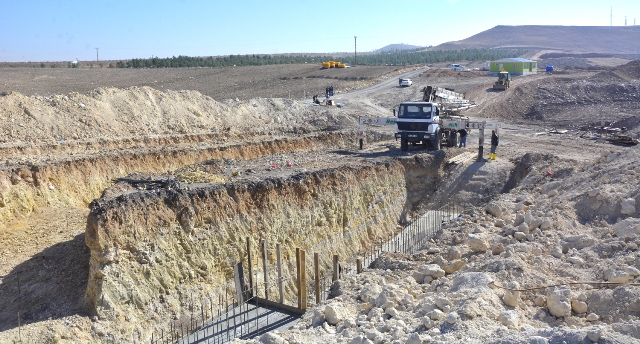 Ceylanpınar Çöp Aktarım İstasyonunda Çalışmalar Sürüyor