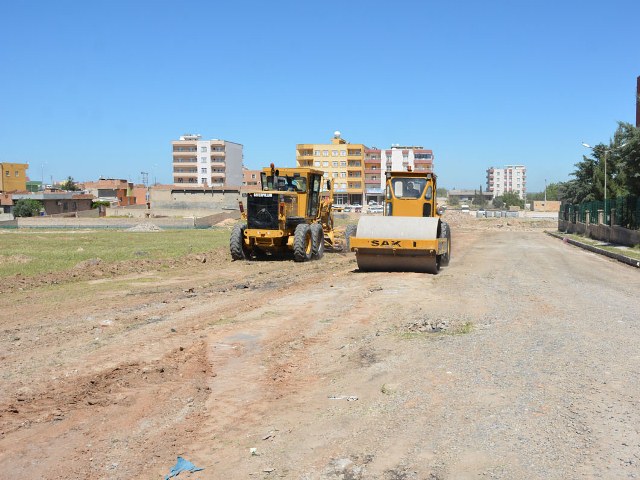 Ceylanpınarda Bağlantı Yol Çalışmaları Devam Ediyor