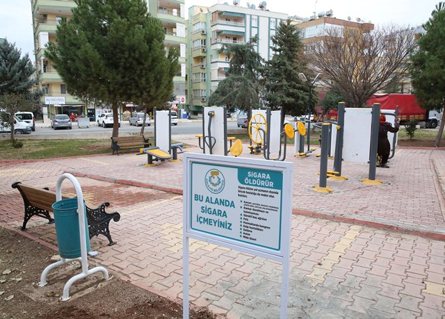 Haliliyedeki Parklara Sigara İçmeyiniz Tabelaları Asıldı