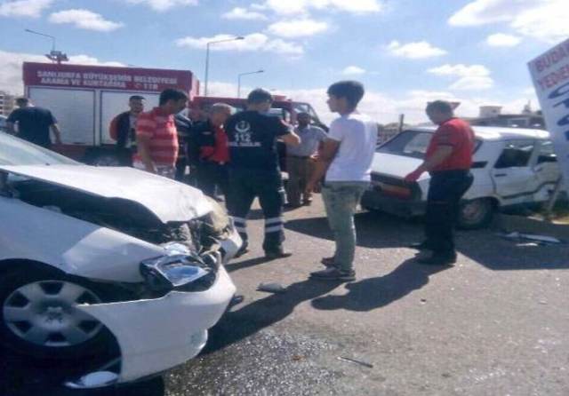 Kafa Kafaya Çarpıştılar Yaralılar Var