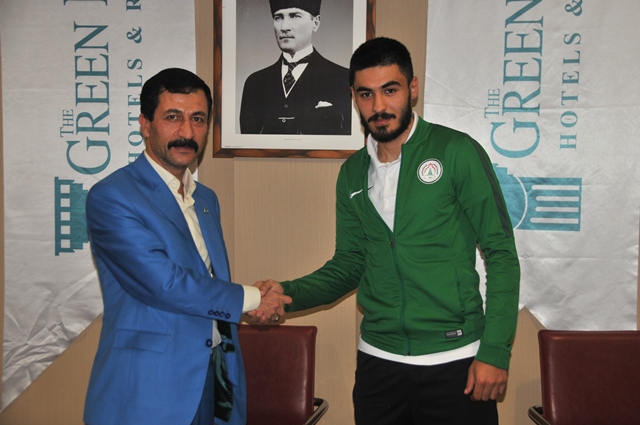 Karaköprü Belediyespor Orta Sahasını Güçlendirdi. 