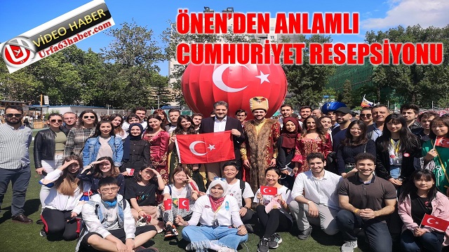 ÖNENDEN ANLAMLI CUMHURİYET RESEPSİYONU