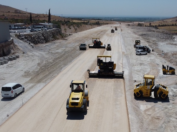 ŞANLIURFA 50 METRE GENİŞLİĞİNDEKİ YENİ BULVARINA KAVUŞUYOR