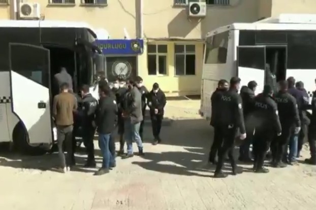 ŞANLIURFA'DA TERÖRLE MÜCADELEDE ONLARCA GÖZALTI