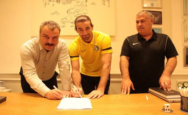 ŞANLIURFASPOR'DA ÇİFTE TRANSFER