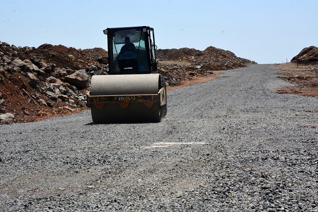 SİVEREK ORGANİZE SANAYİ BÖLGESİNİN YOL SORUNU ÇÖZÜLDÜ