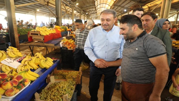 VALİ ŞILDAK SEMT PAZARINDA VATANDAŞLARLA BİR ARAYA GELDİ 